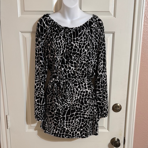 Chico's Tops - Chico's Giraffe Print Belted Off the Shoulder Tunic